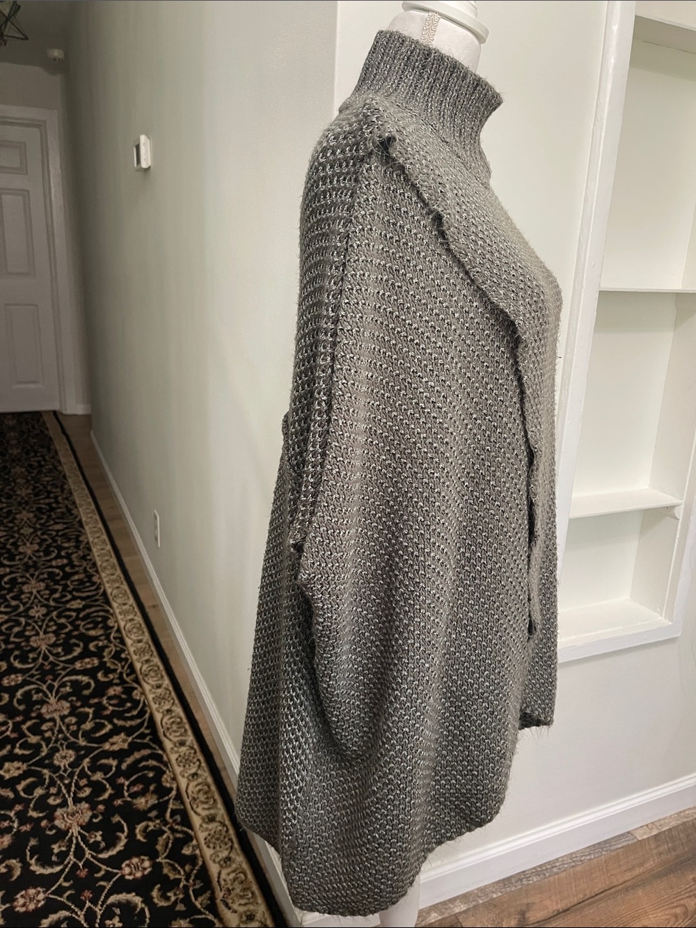Simply Noelle Gray Knit Button Turtleneck Poncho Sweater Cape Size L/XL - Picture 5 of 15
